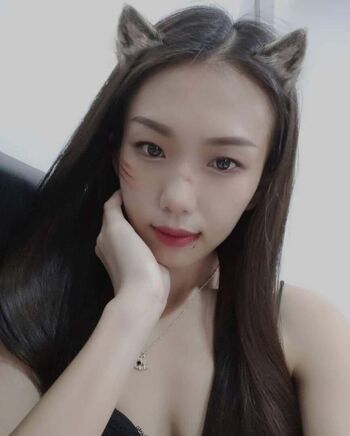 Onlywedyselene image