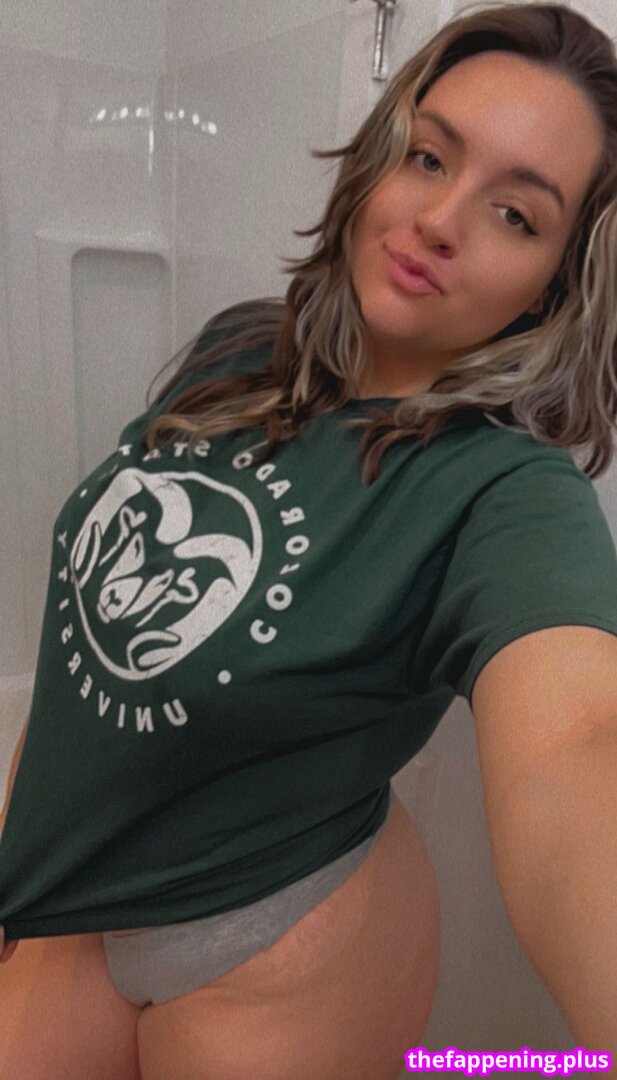 https: / oohkarla / oohkarlalala Фото оголеного OnlyFans #16