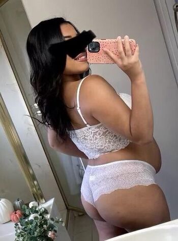 Ourlatinasecret image