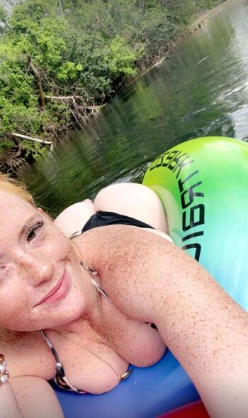 Paigehenne717 1 image