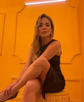 Paloma tocci image