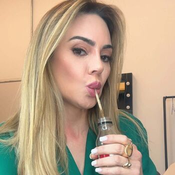 Paloma tocci image