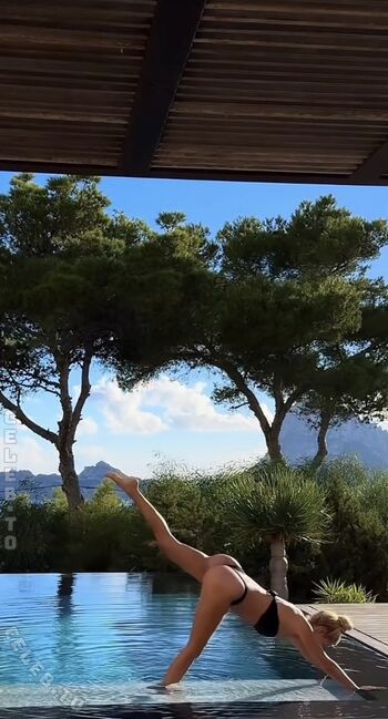 Pamela reif page 4 image