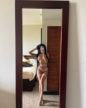 Paola castillo image