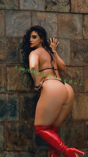 Paola farias image