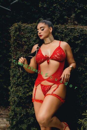 Paola farias image