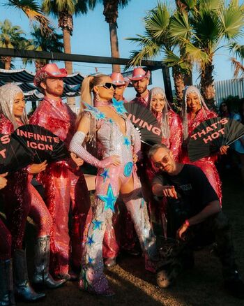Paris hilton image