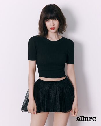 Park soo young image