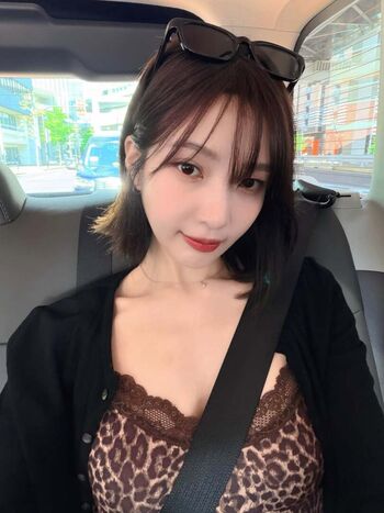Park soo young image