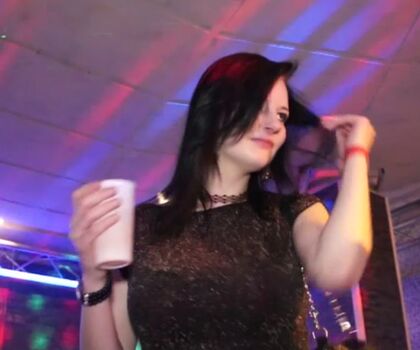 Party hardcore model thread image