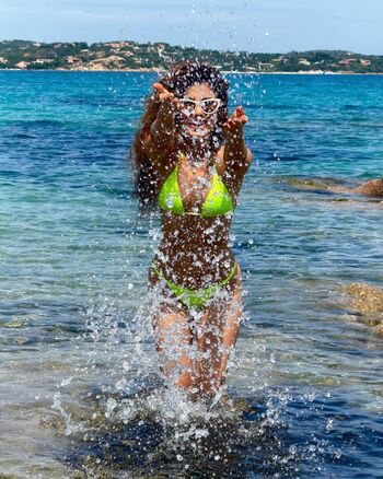 Paula fernandes image