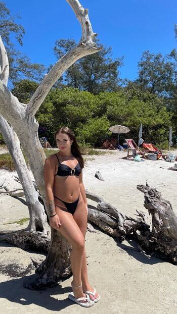 Paula maccedo image