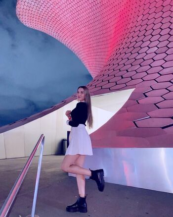 Paulina tellez pauymau page 10 image