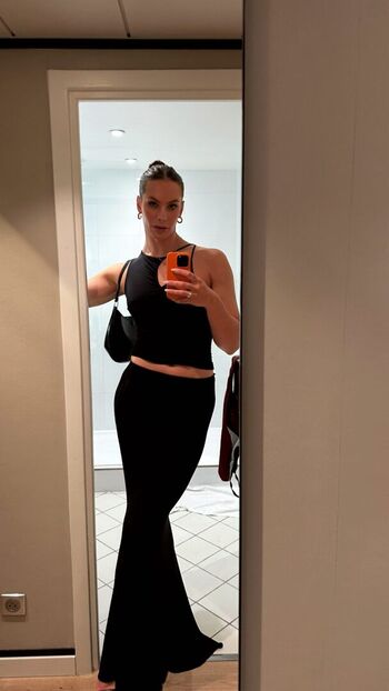 Penny oleksiak page 4 image