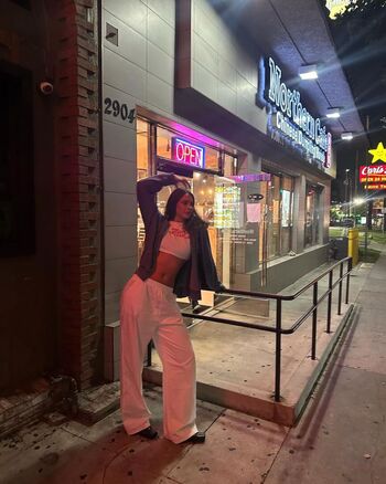 Penny oleksiak image