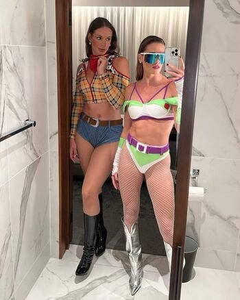 Penny oleksiak image