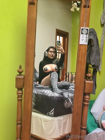 Petiteeprincess 1 image
