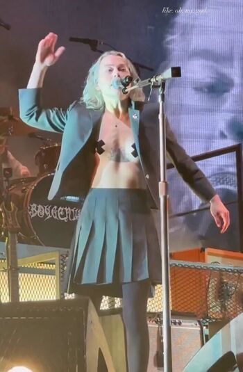 Phoebe bridgers image