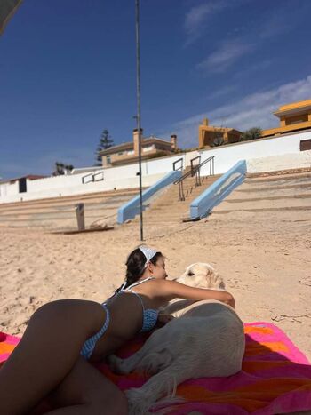 Pilar campos image
