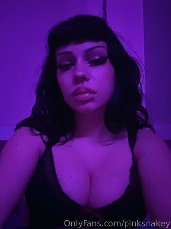 Pinksnakey