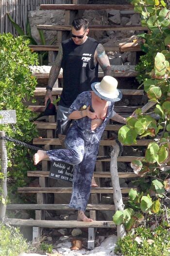 Pinkvideovault page 2 image