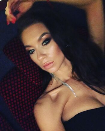 Polina logunova image