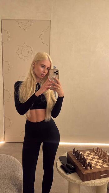 Polina malinovskaya 1 image