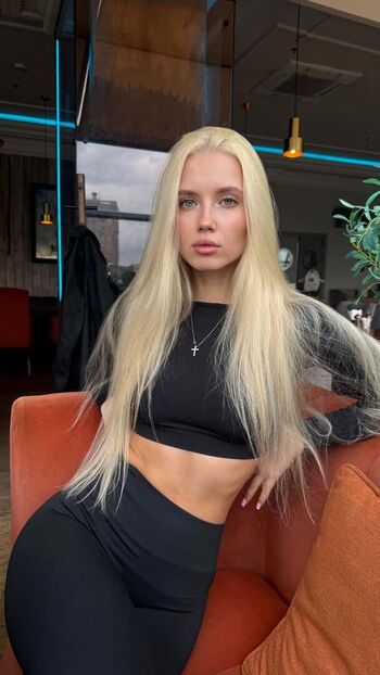 Polina malinovskaya 1 image
