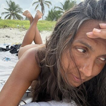 Politicians female image