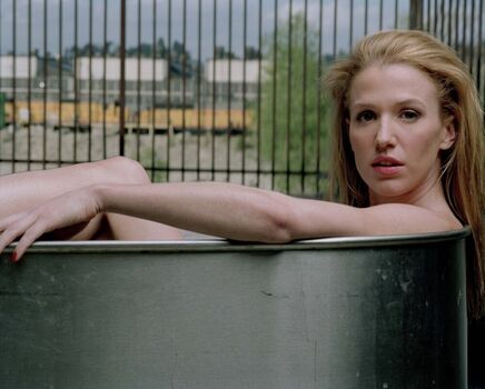 Poppy montgomery image
