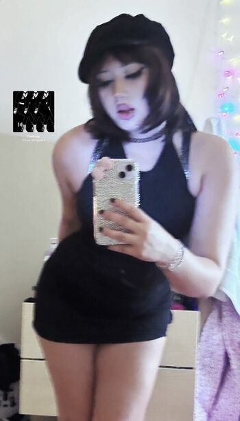 Porcelaindollpieces image