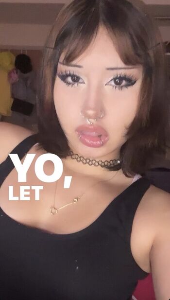 Porcelaindollpieces image