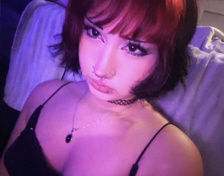 Porcelaindollpieces image