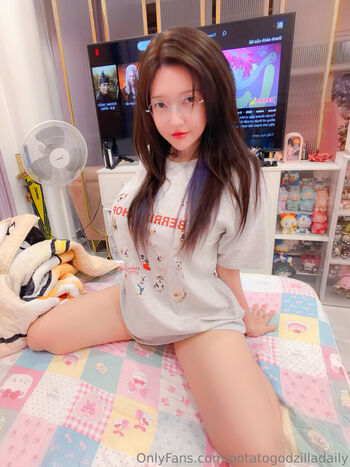 Potatogodzilla / Potato Godzilla