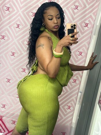 Prettyfacejazz image