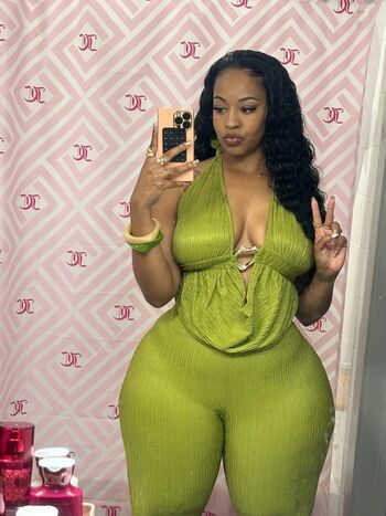 Prettyfacejazz image