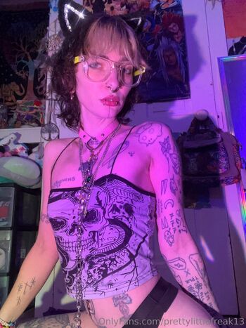 prettylittlefreak13