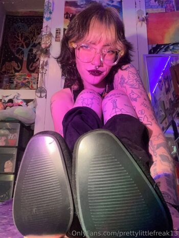prettylittlefreak13