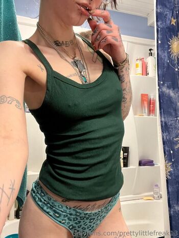 prettylittlefreak13