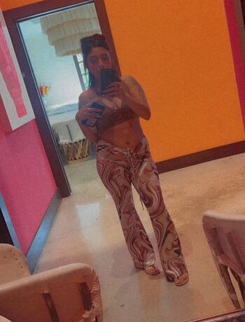 Prettymammiiiii image