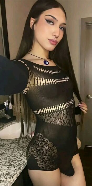 Prettypinkuziii image