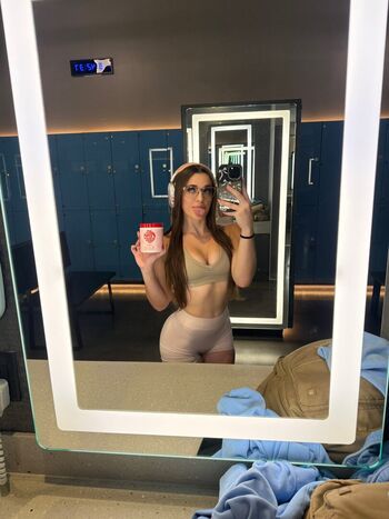 Prettyxzoey image