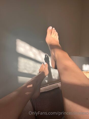 Princess lexie 1 page 2 image