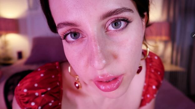 Princess violette 1 image