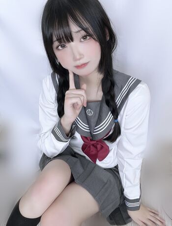 Purinn cosplay page 2 image