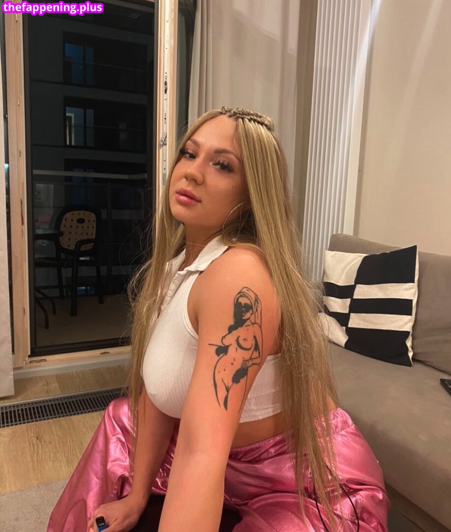 Queentesencja / _qqueentesencjaa_ Nahá OnlyFans fotografie #1