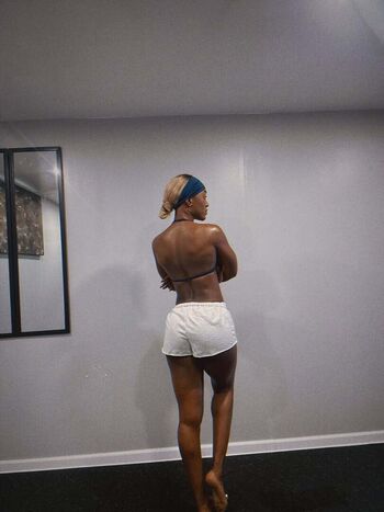Queen aminata image