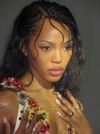 Quenlin blackwell 1 image