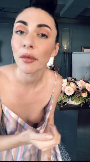 Qveen herby rapper amy noonan image