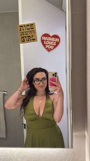 qveenjulia